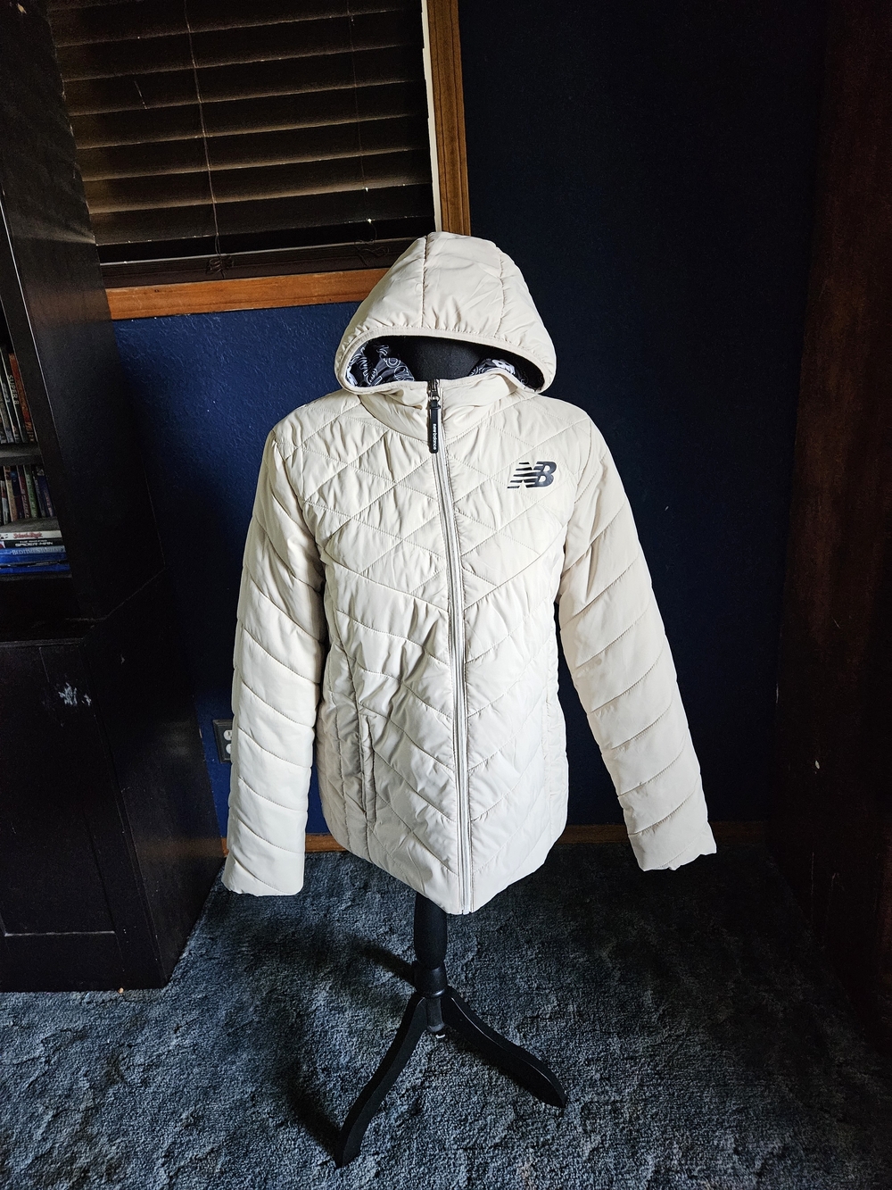 New Balance Cream Logo Quilted Jacket womens size large